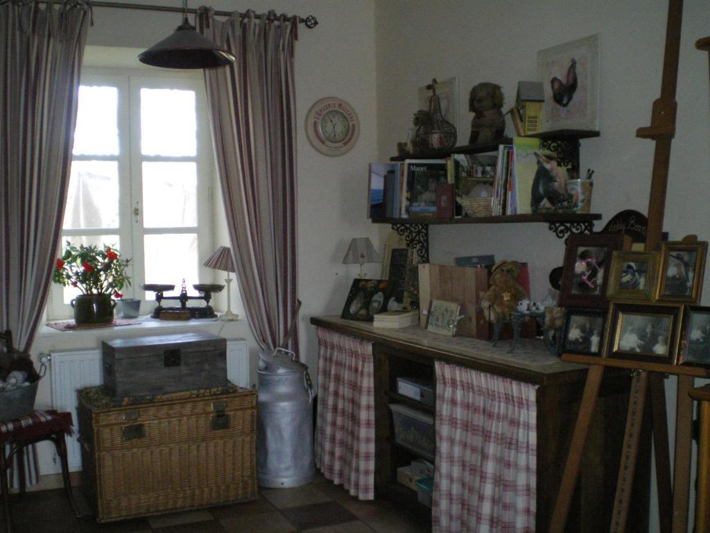 Au Bon Gre D'hugoline Bed & Breakfast